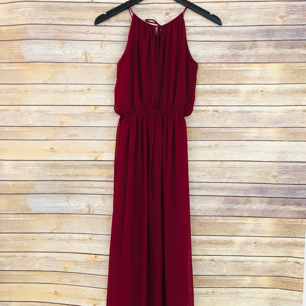 Burgundy Maxi Dress. - Picture 6 of 7